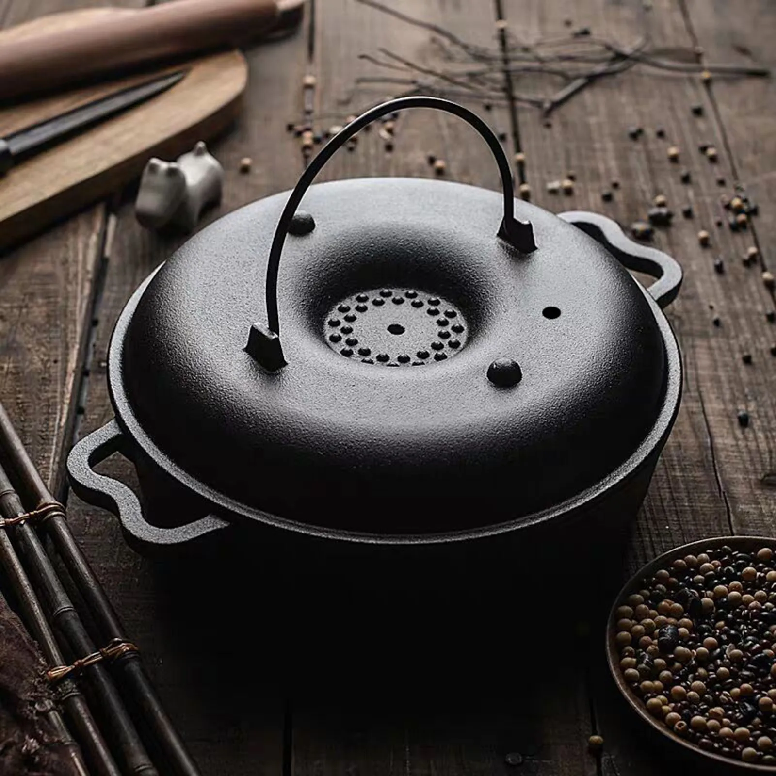 Roasted Sweet Potato Pot Cast Iron Sukiyaki Pot Round Barbecue Grill Pan with Lid Turkey Roasting Pan for Home Camping BBQ