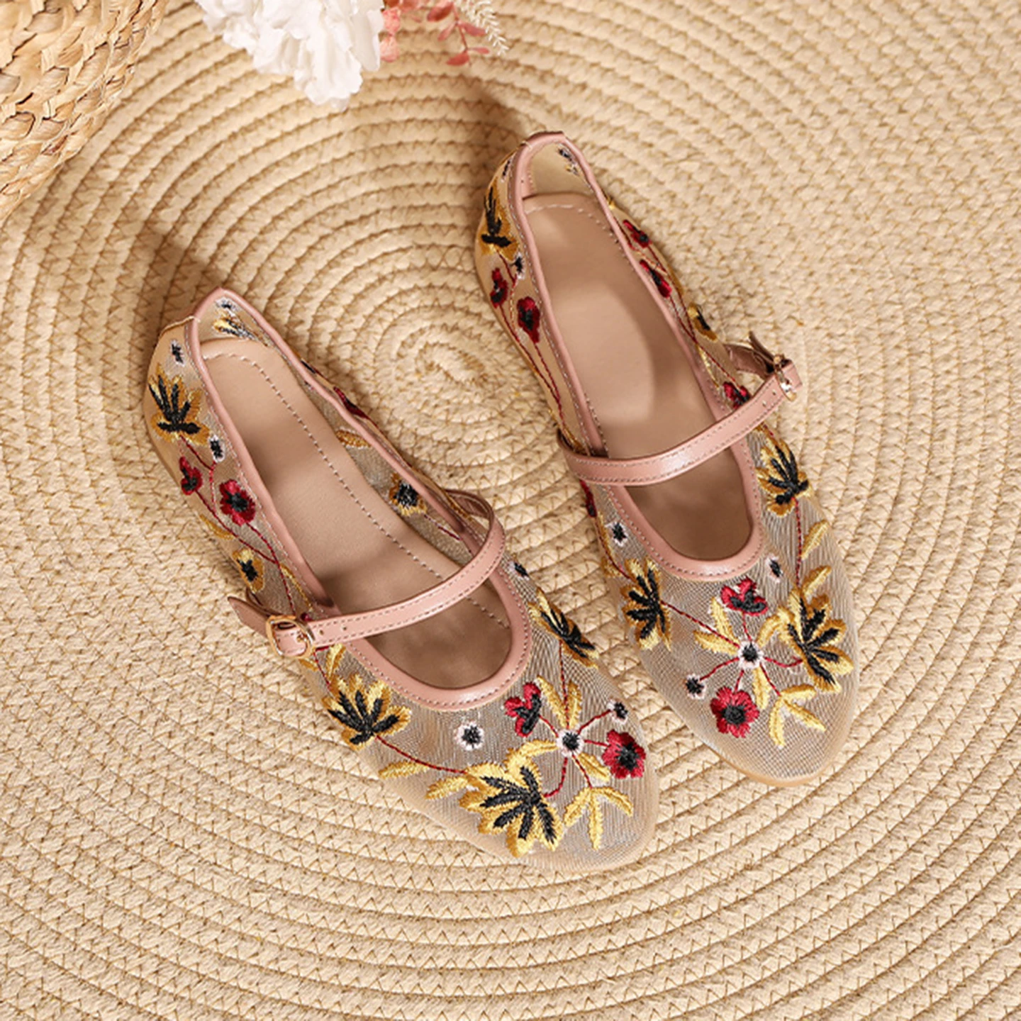 

High Quality Casual Mesh Women's Flats, Buckle Decoration Retro embroidery breathable Mary Jane Shoes womens shoes