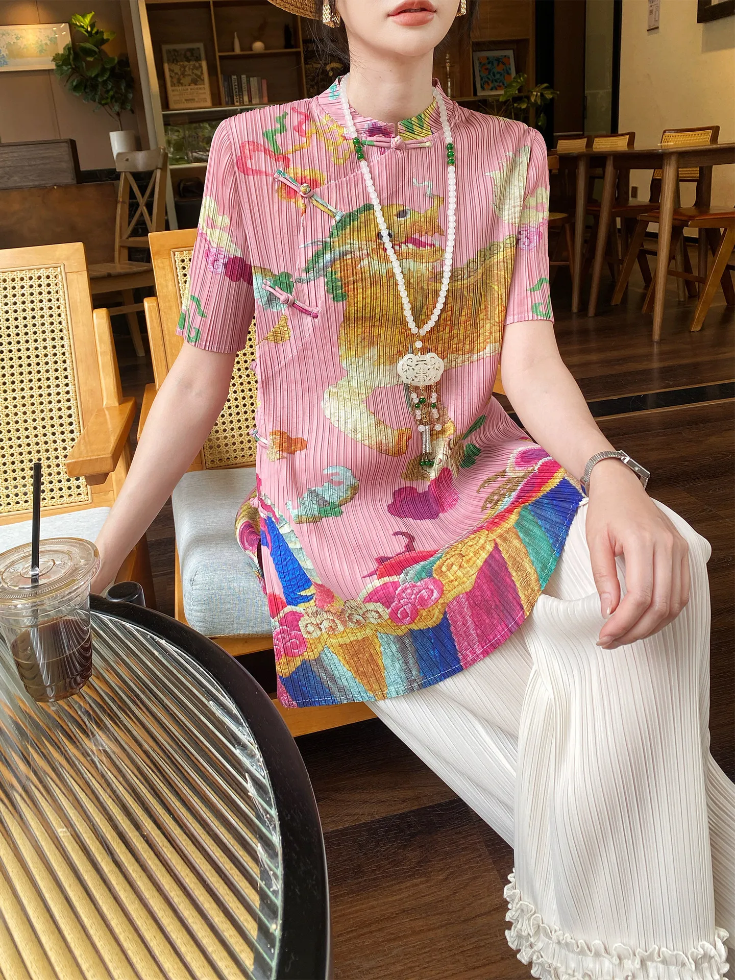 

Pleated New Chinese Style Printed Short Sleeved T-shirt for Women in Summer with Colorful Patterns Loose Fit for Women's Top
