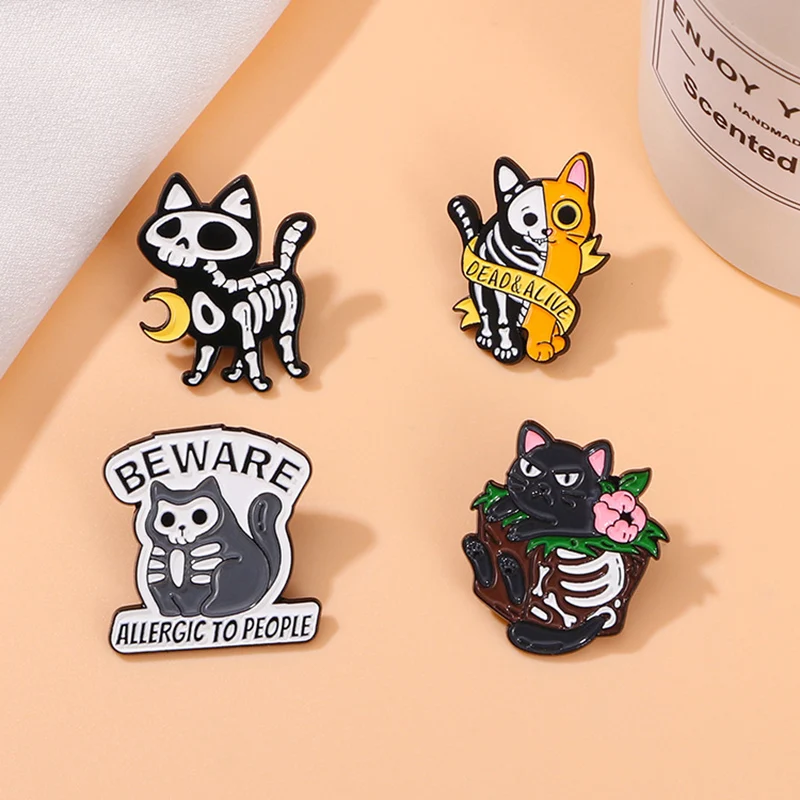 Scary Skeleton Cat Metal Brooch Moon Potted Death or Alive Skeleton Cartoon Cat Animal Badge Punk Lapel Pins Jewelry Accessories