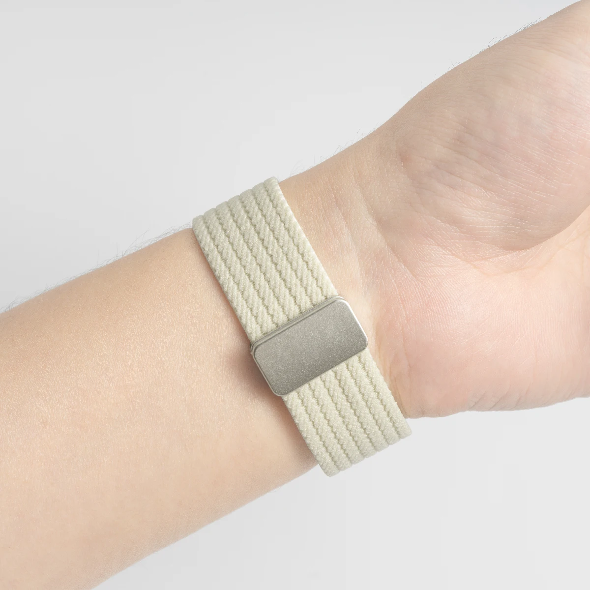 Cinturino magnetico in nylon per Apple Watch 38/42mm 40mm 45mm 41mm Bracciale morbido per IWatch Ultra3 2 1 49mm S11 10 8 7 9 6 SE 5 4 Band