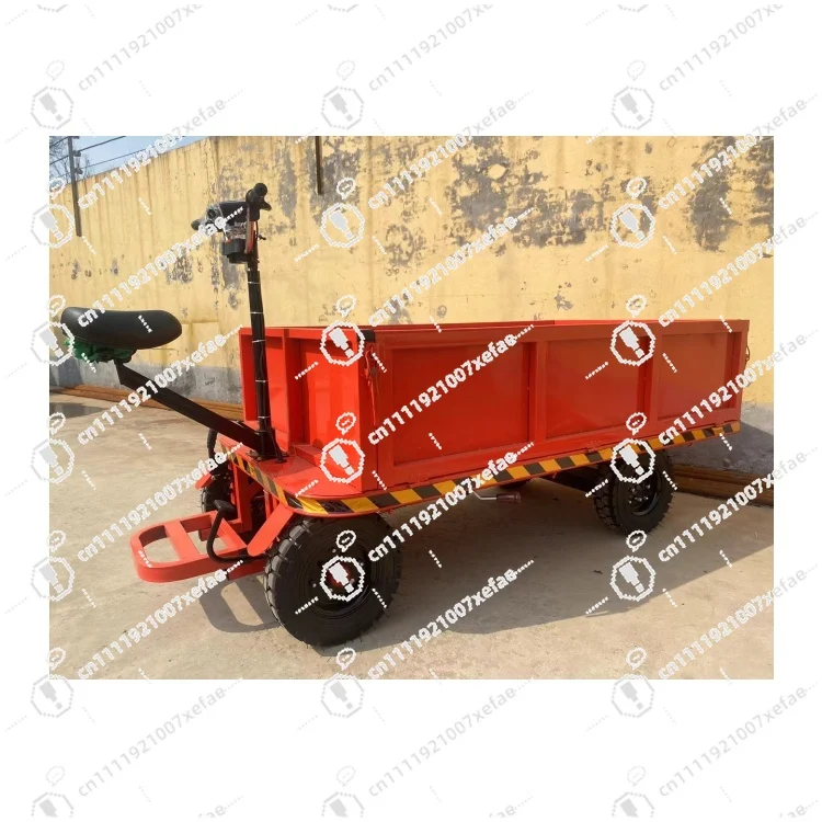 

Электрический мини-грузовик с платформой для перевозки грузов