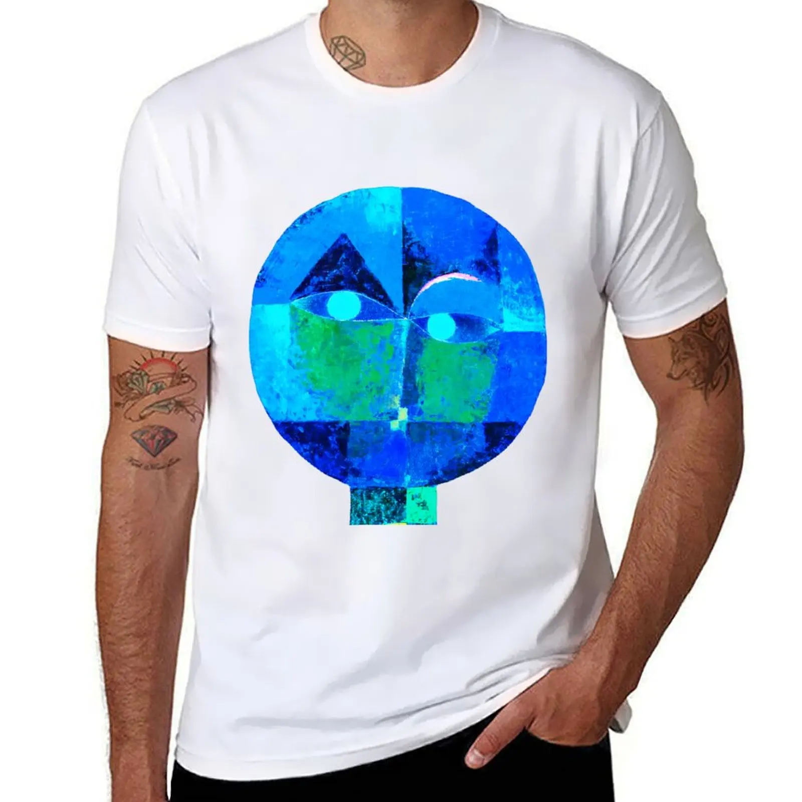 

portrait Blue rounded T-Shirt Plus Size Solid Color T-Shirt