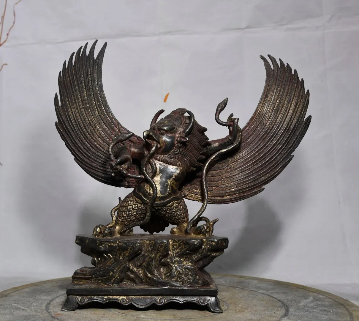 Tibetan Old Bronze Buddha Removed from Gold Dapeng Golden-winged Bird Garou Carving Buddha Statue Ornament Home Buddhist Hall Sm