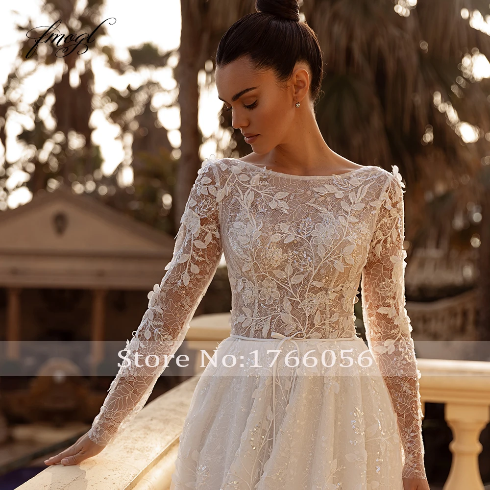 Customized Scoop Neck Long Sleeve Lace Vintage Wedding Dress Sexy Backless Appliques Beaded Court Train A Line Bridal Gown image 3