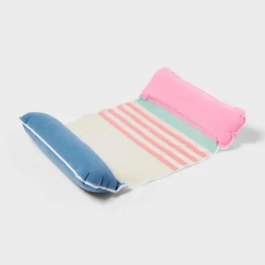 

Hammock Mesh Striped Includes a convenient carrying bag