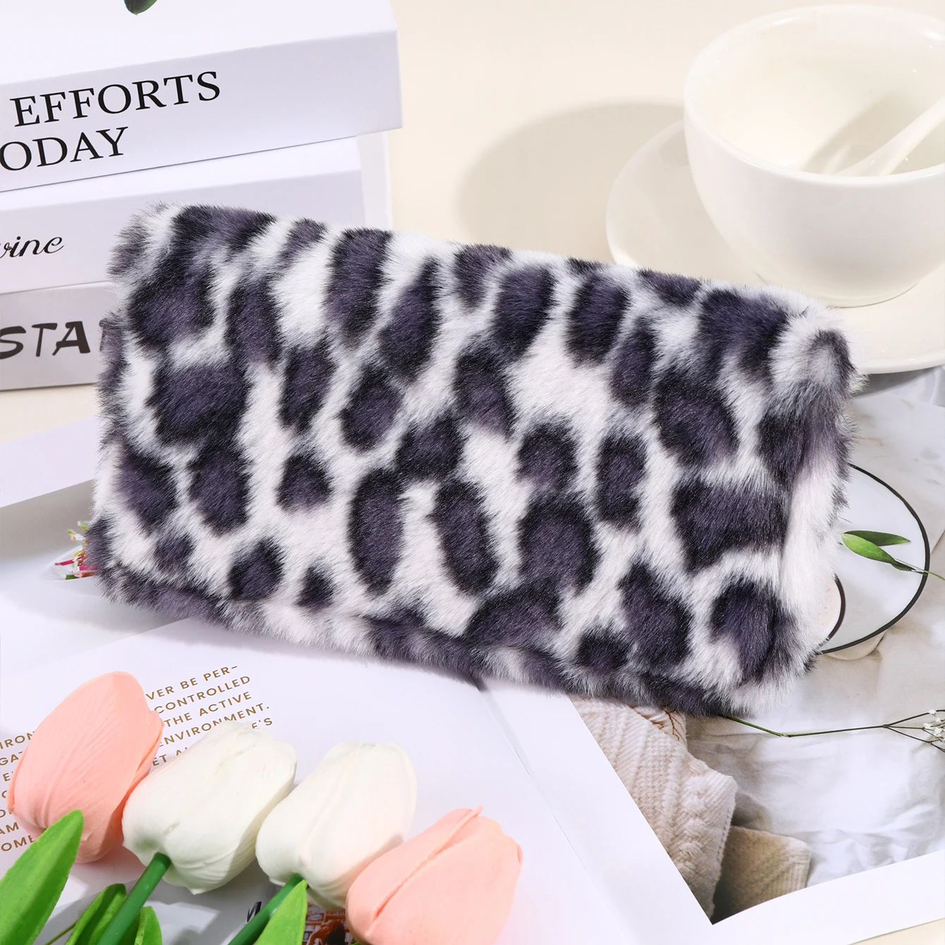 Portamonete in peluche, elegante portafoglio lungo con stampa leopardata, portatile per la vita di tutti i giorni