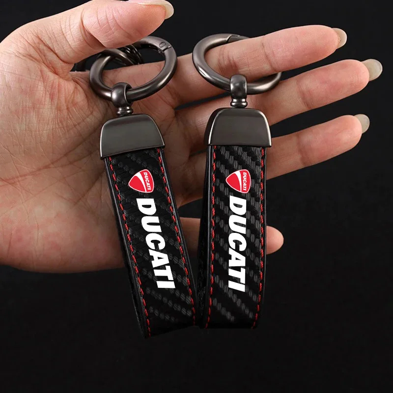 LLavero de cuero de fibra de carbono con logotipo de motocicleta, llavero para Ducati Scrambler Multistrada 950 1100 1260, accesorios deportivos Monster