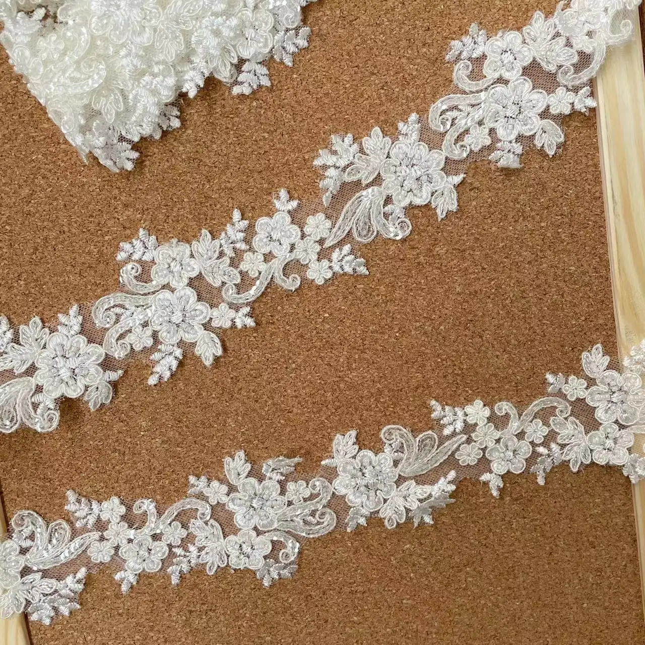 1Yard NiceLace Corded White Embroidery Trim Lace Border Fabric With Beads And Sequins For Bride Wedding Dresses Bridal Veils