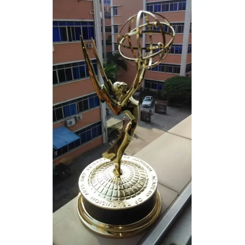 Trophée en métal personnalisé 1:1, 30CM, Sculpture en alliage directe d'usine pour les prix mérite et le cadeau de noël