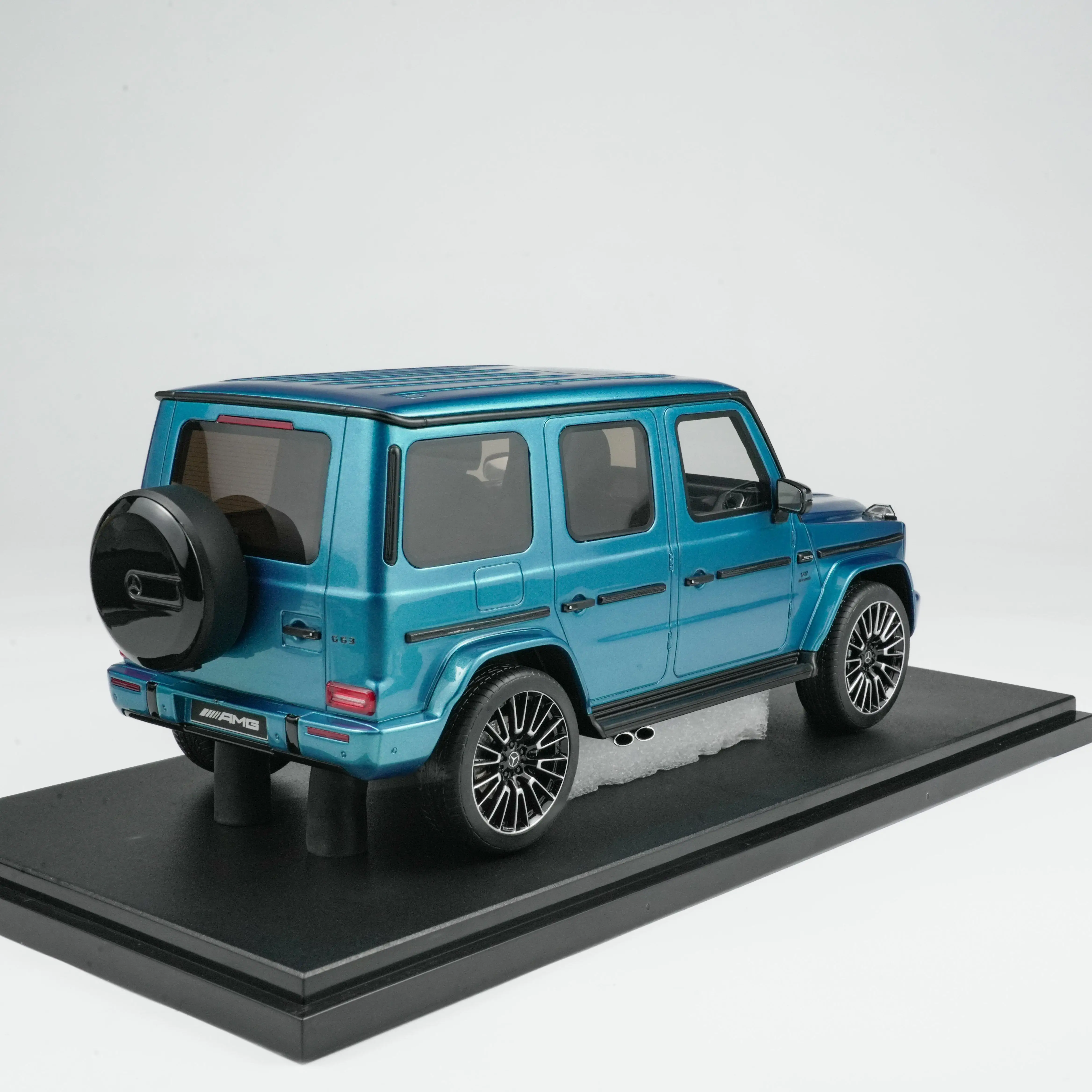 GT Spirit 1:18 Scale Benz G 63 Resin Car Model
