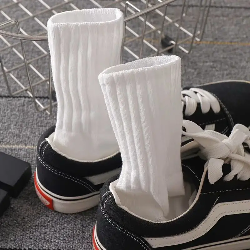 1/5pairs Retro Mid Tube Socks Men Black White Stripe Versatile Deodorant Business Sox Non-slip Casual Sports Cotton Stocking