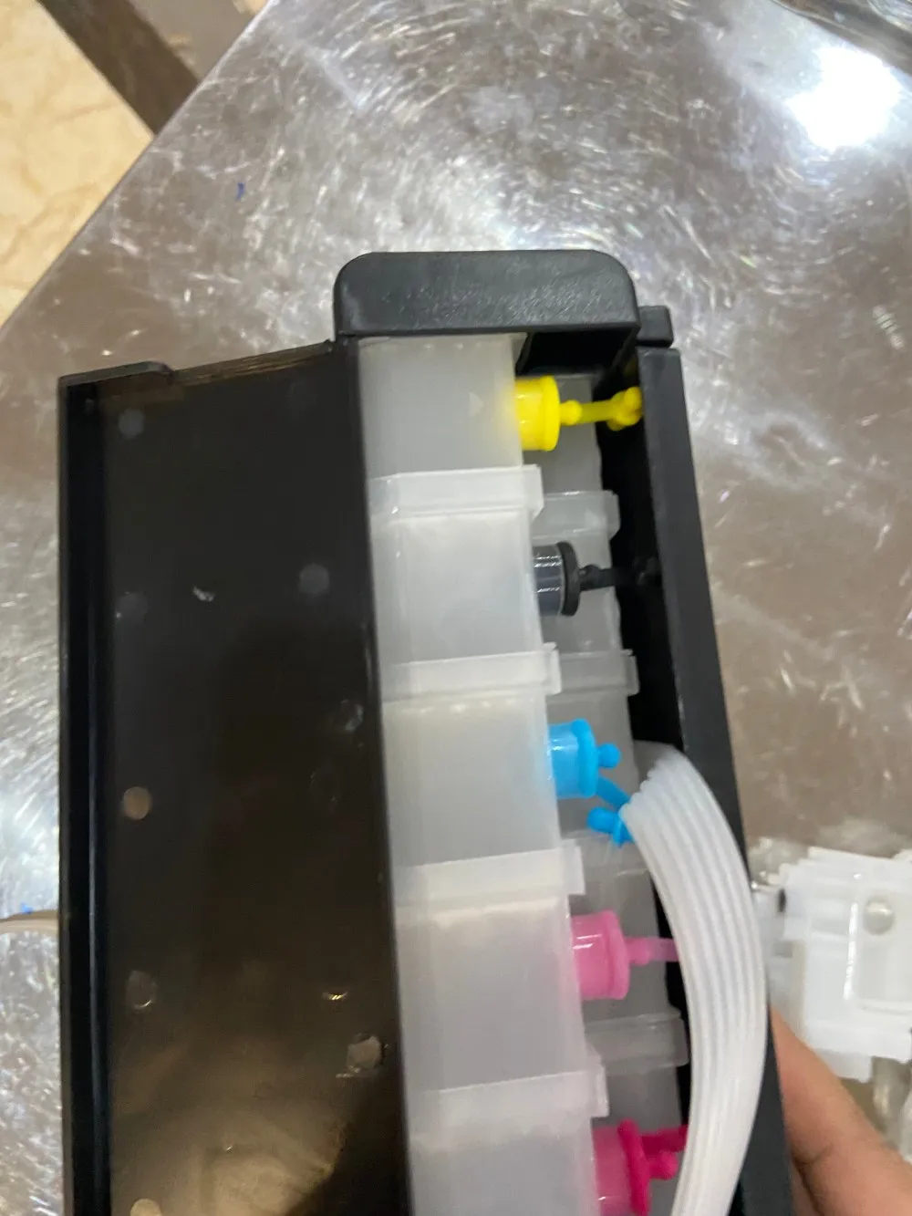 

Новейший 6-цветный совместимый внешний картридж серии СНПЧ с чернилами для Epson L805 L800 L1800 L801 L810 L850 L1300