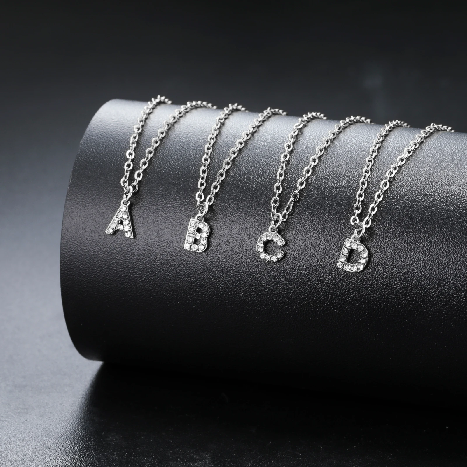 Mode Tiny Herz Initial Halskette Gold Silber Farbe Multilayer Brief Choker Halskette Für Frauen Charme Anhänger Schmuck Geschenk – Detail 3