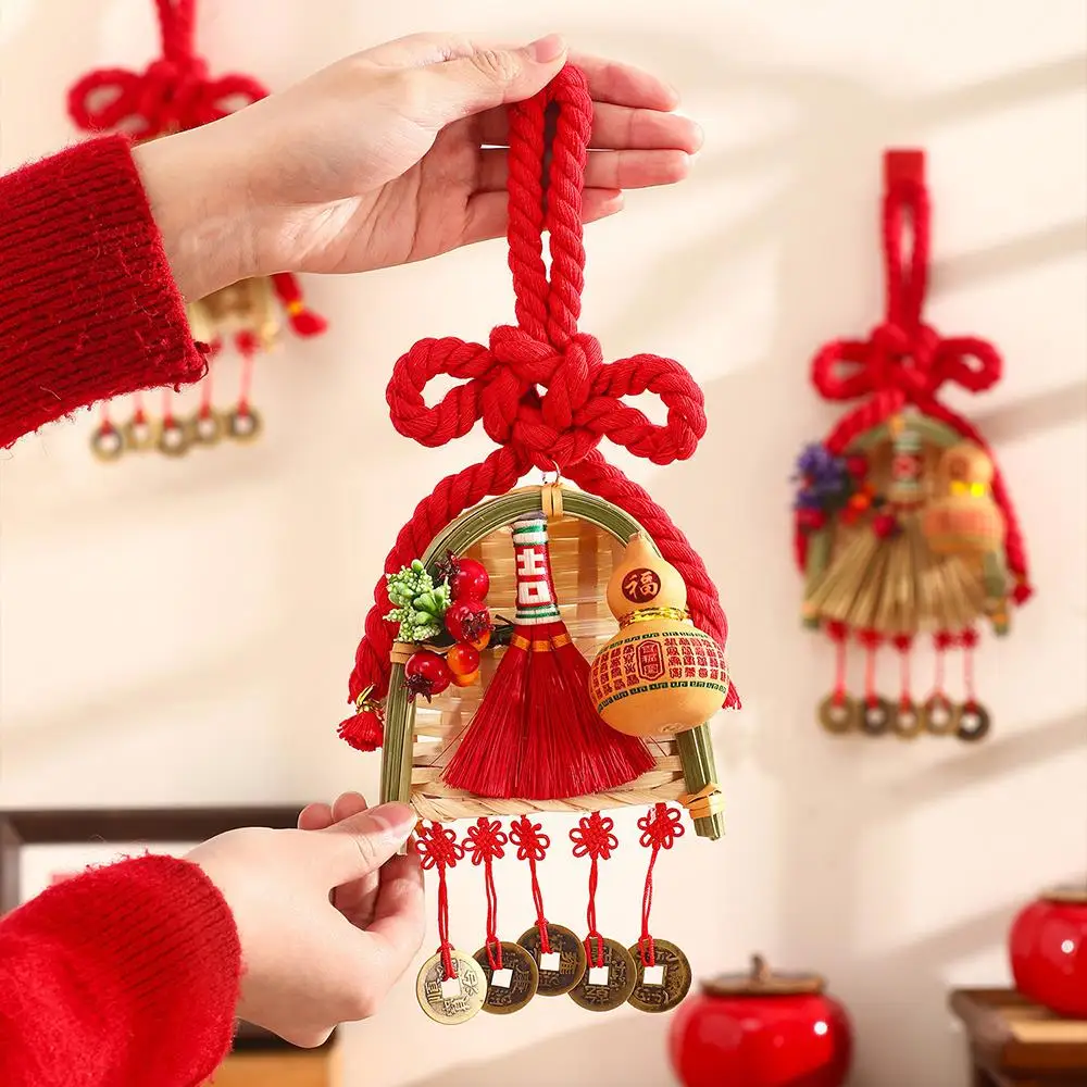 2026 محظوظ السنة الجديدة قلادة الباب معلقة مكنسة مجرفة قلادة الصينية عقدة الباب ديكور المنزل قلادة السنة الجديدة الميمونة