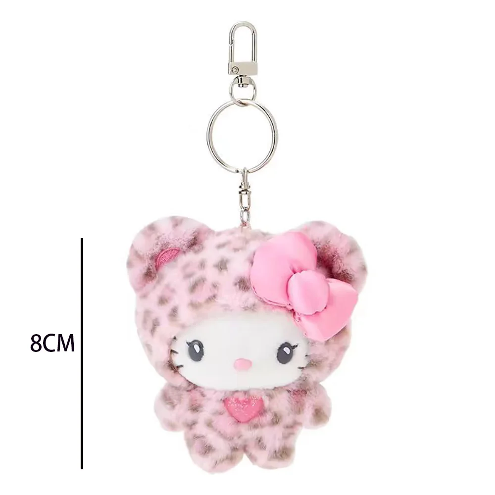 Sanrio เสือดาว Hellokitty จี้ตุ๊กตา Kawaii อะนิเมะของเล่นพวงกุญแจการ์ตูน Keyrings เครื่องประดับแฟชั่นกระเป๋าเป้สะพายหลังอุปกรณ์เสริมของขวัญ