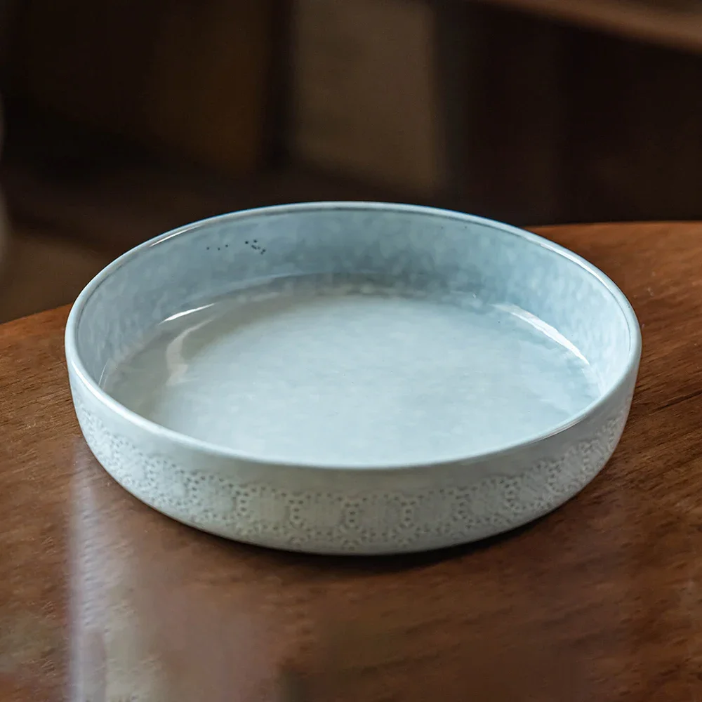 Japanese Style Ceramic Deep Plate Floral Relief Round Porcelain Restaurant Homehold Dinnerware Vegetables Fruit Salad Plates