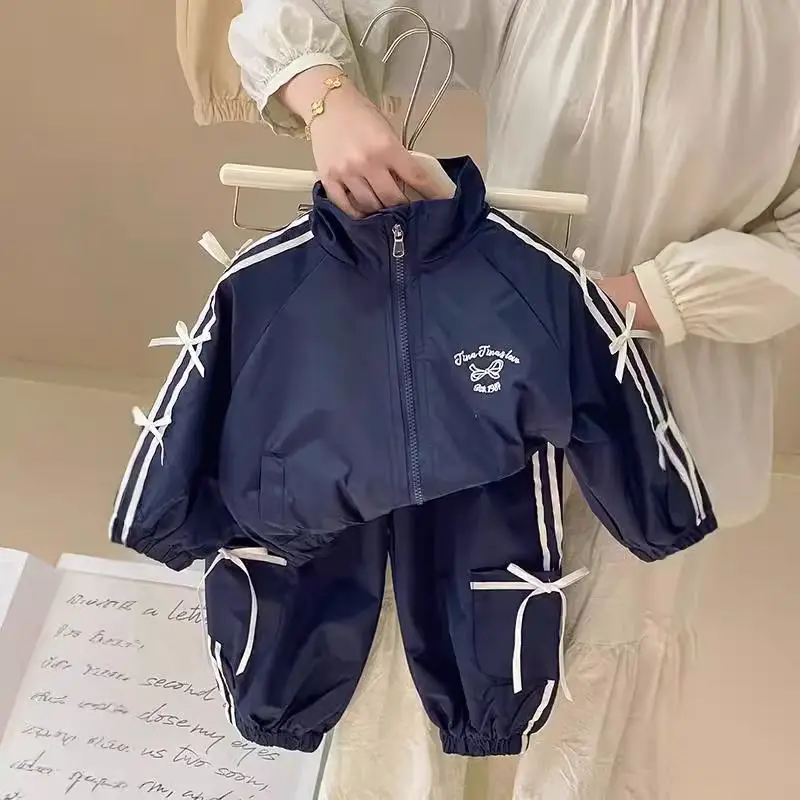 

Girls' autumn outfit set 2025 new Korean version children's letter bow jacket+sports sweatpants two-piece set