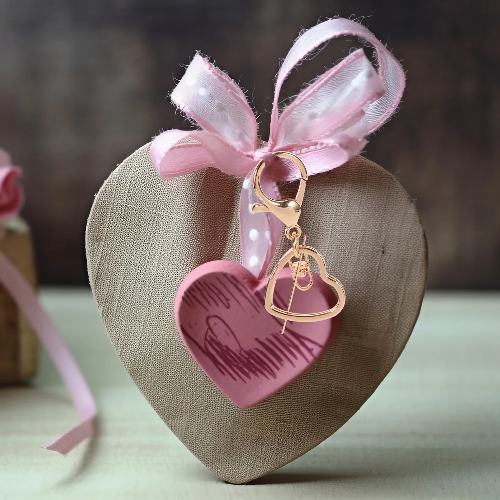

10pcs Lobster Clasp Heart Keychain Metal Pendant Accessories Bag Hanging Festival Gift Split Ring Keychain Decorative Small Love