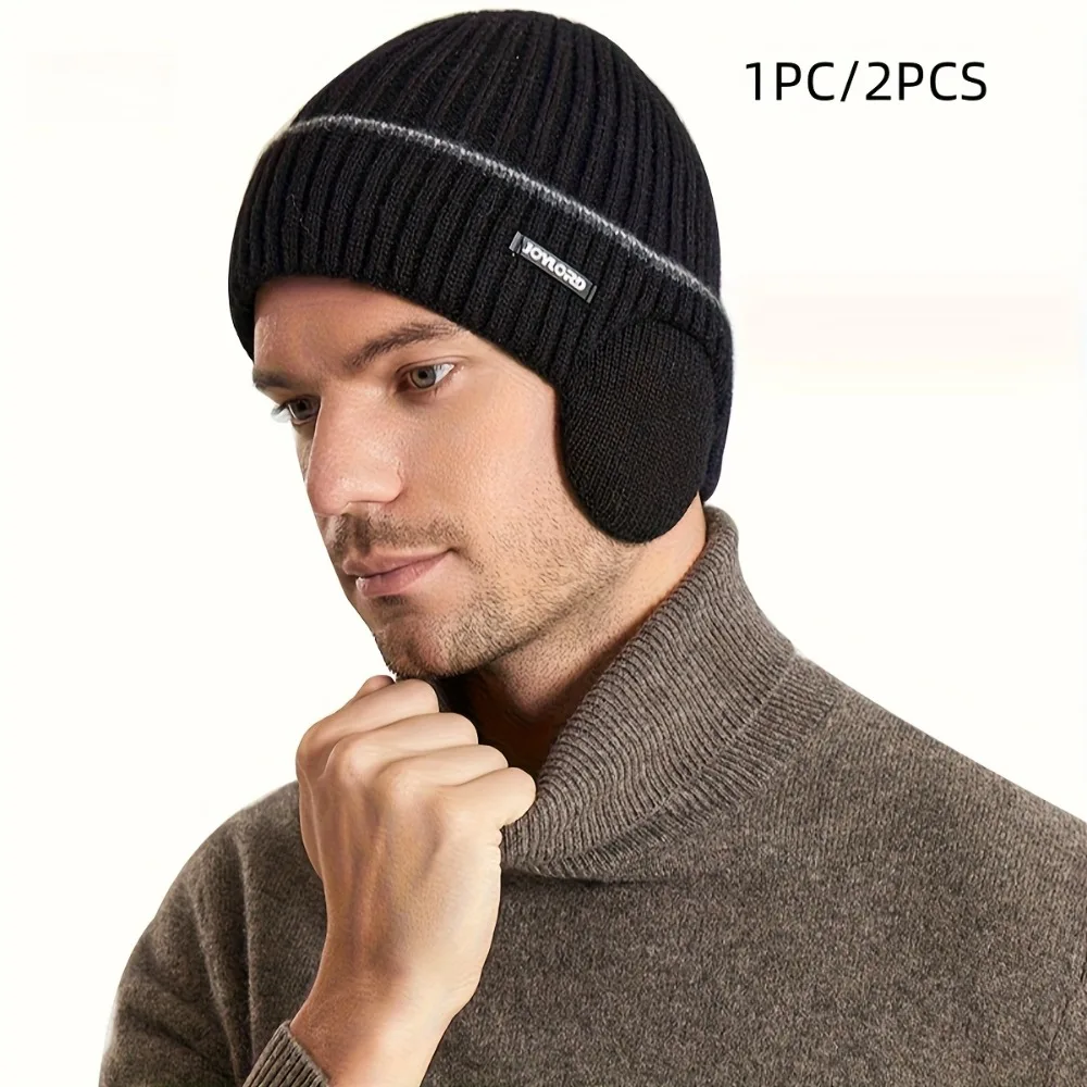 

1 шт. вязаные теплые шапки унисекс для мужчин и женщин, с украшением из черной этикетки, утолщенной флисовой подкладкой и ушками