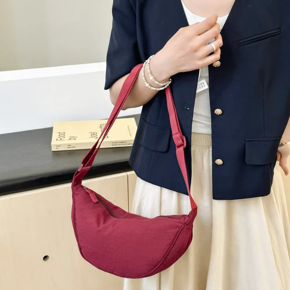 Hochwertige Casual-Style Dumpling-Tasche Einfarbige Große Kapazität Umhängetasche Nylon Unterarmtasche Reise-Shopper – Detail 10