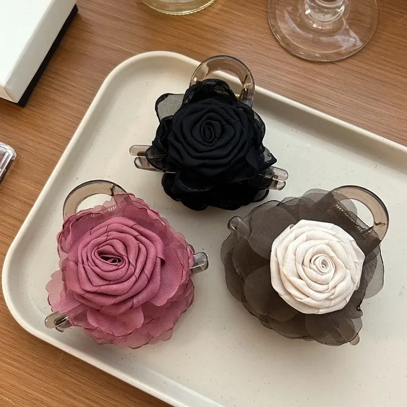 

Vintage Fabric Rose Flower Hair Claw Clips for Women Elegant Barrettes Ponytail Holder Hair Clips Hairgrips Hair Accessories