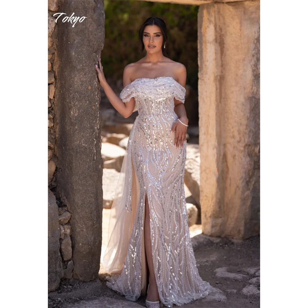 طوكيو مخصص الأبيض قبالة الكتف فساتين الزفاف بلا أكمام قطار المحكمة حورية البحر أثواب الزفاف الجانب عالية سبليت فساتين الزفاف