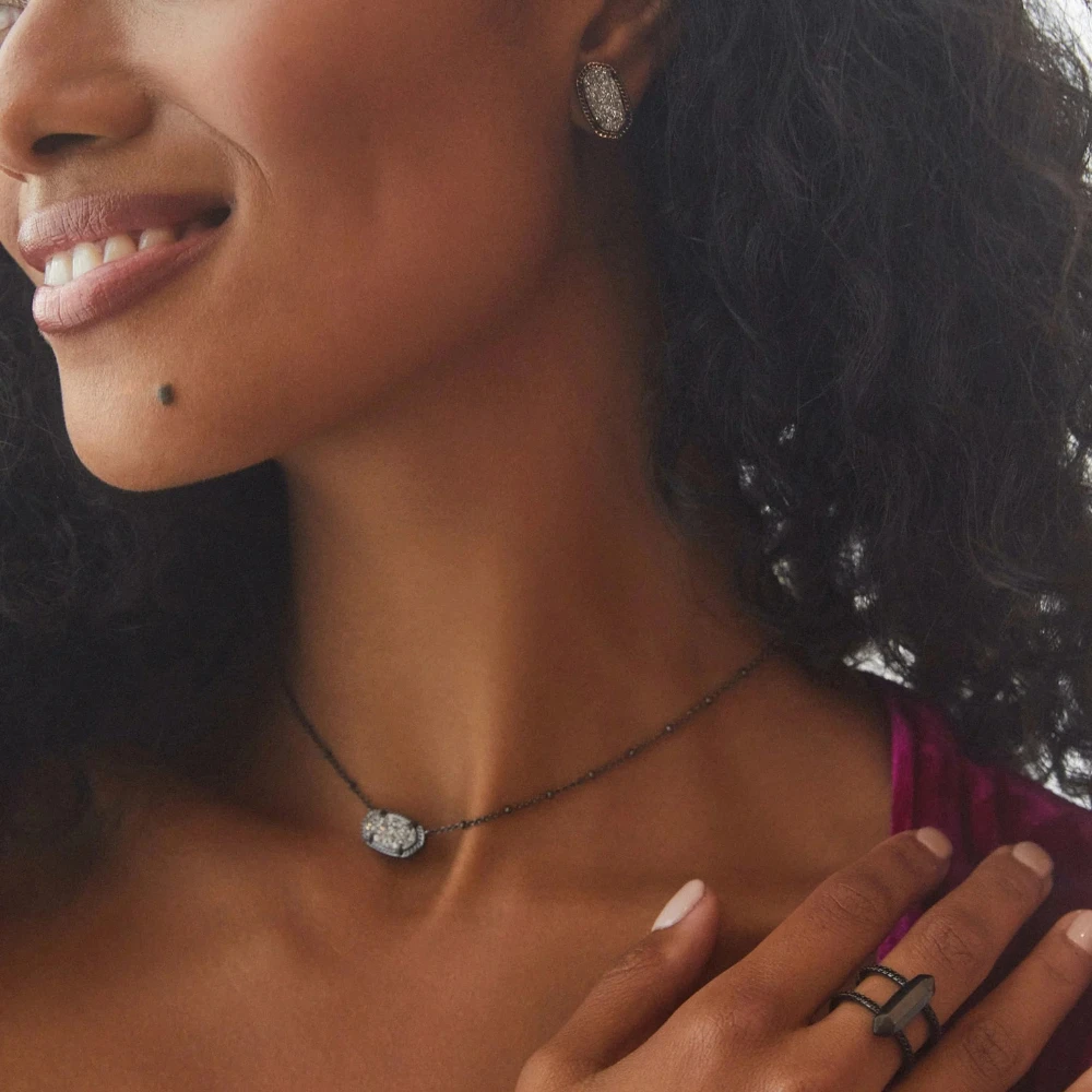 YEEVAA Geometric Natural Agate Gunmetal Black Drusy Teeth Pendant Necklace for Women, Fashion Jewelry, Unique Gifts