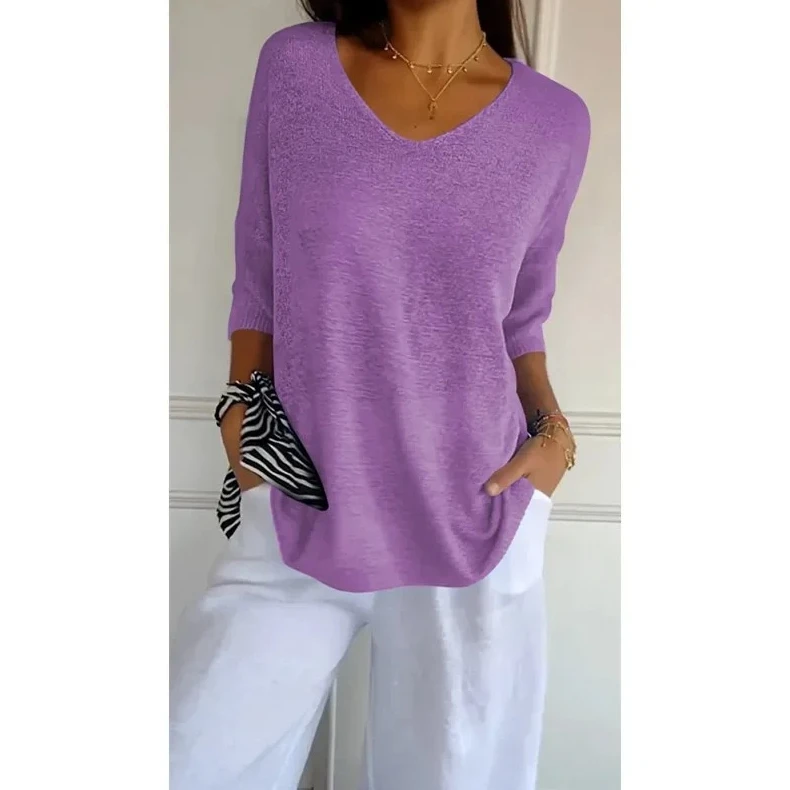 

Ladies' V-neck slim-fitting knitted top, lightweight and thin, with three-quarter length sleeves as a base layer