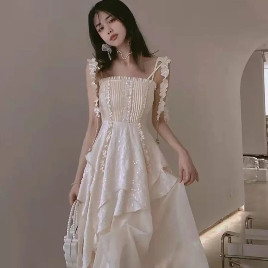 فستان الأميرة على الجري الصيفي بحمالات فستان نسائي راقي للركبة بشراشيب صيف 2025 فستان جديد على شكل حرف a