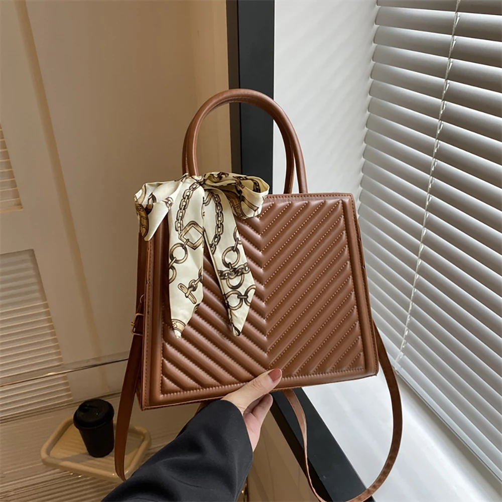 Vintage Scarves Lace Up Handbags Elegant Lady Commuter Crossbody Totes Bag Luxury Designer Fashion Women Commuter Shoulder Bags