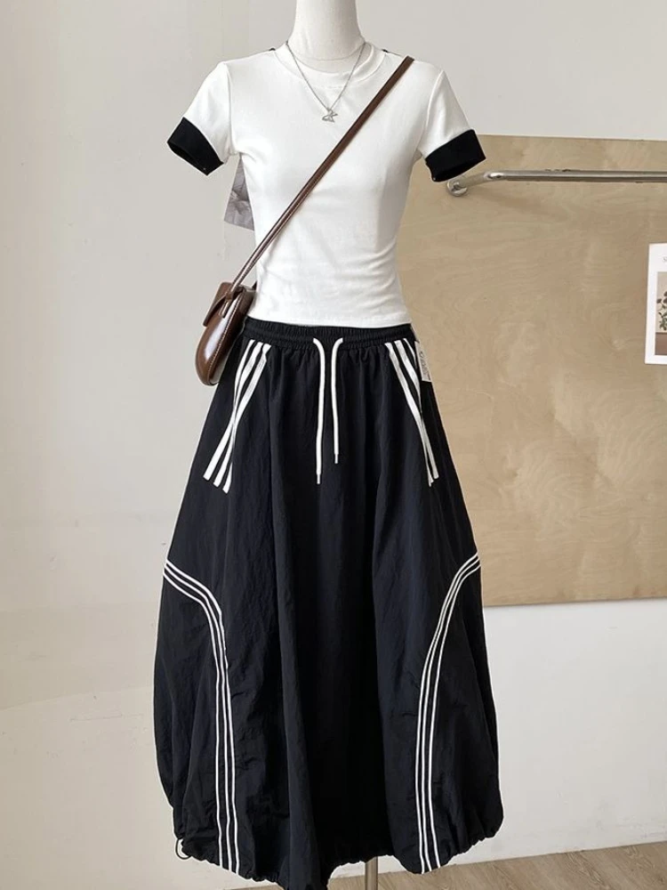 

Sports and leisure two-piece set women's summer new contrasting color short style T-shirt+striped fashion A-line half skirt