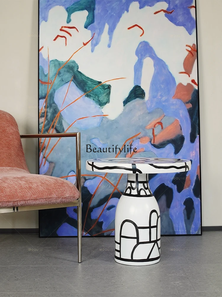 

Medieval style painted black and white art coffee table round creative edge table