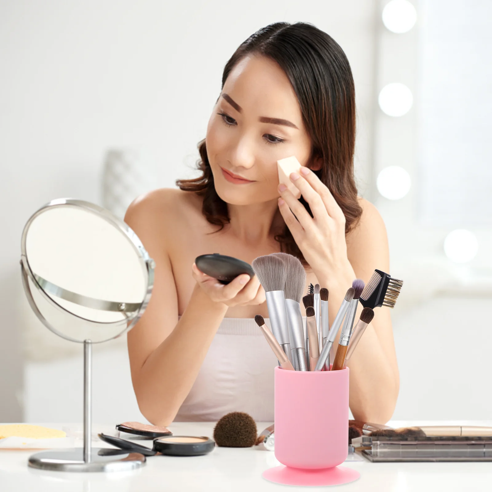 

Anti-Drop Silicone Pen Holder Organizing Station for Makeup Brushes Grooming Utensils Suction Cup Desktop Storage Solution