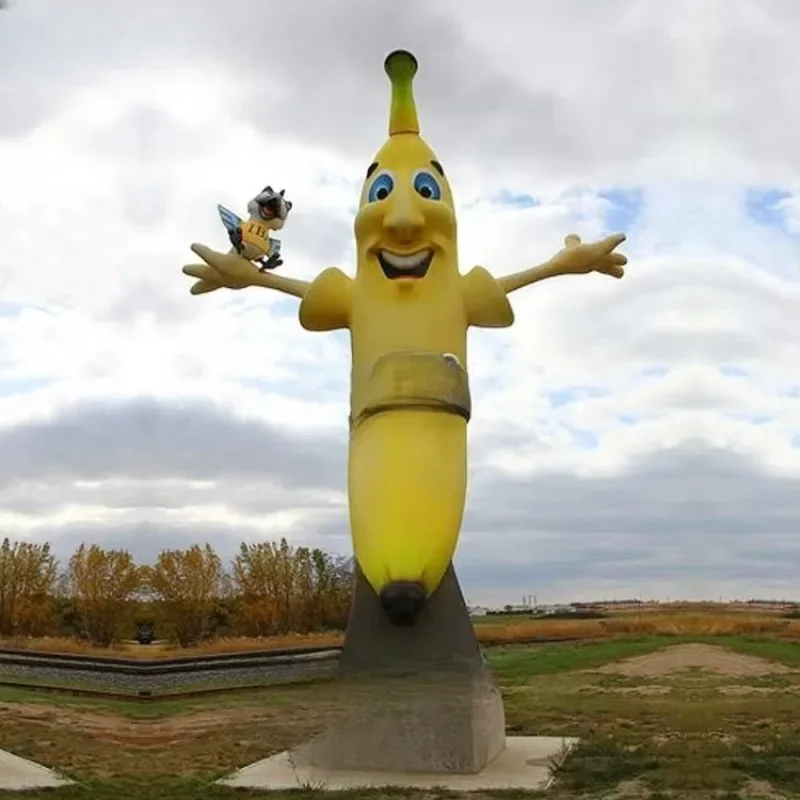 Garden decoration fiberglass, yellow bananas, statues