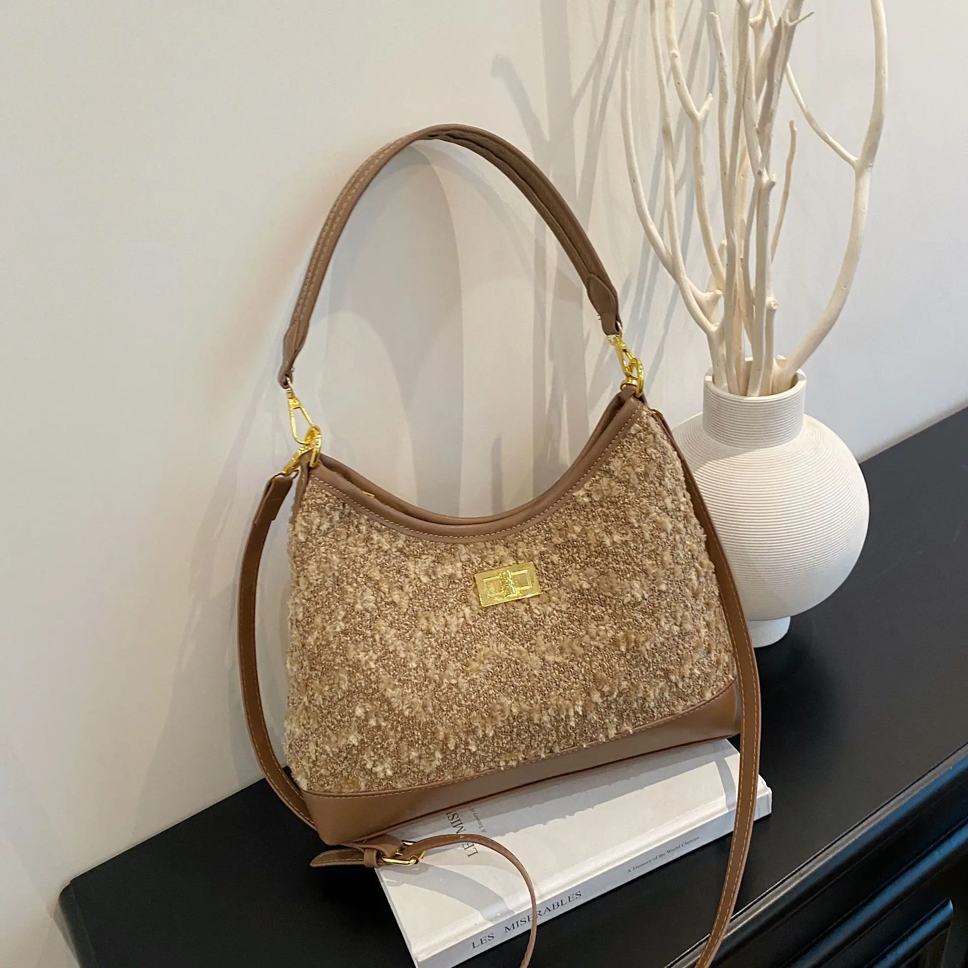 

​​Quilted Chain Link Saddle Bag Women Underarm Crossbody Purse Caviar Grain Retro Coffee Run Essential​​