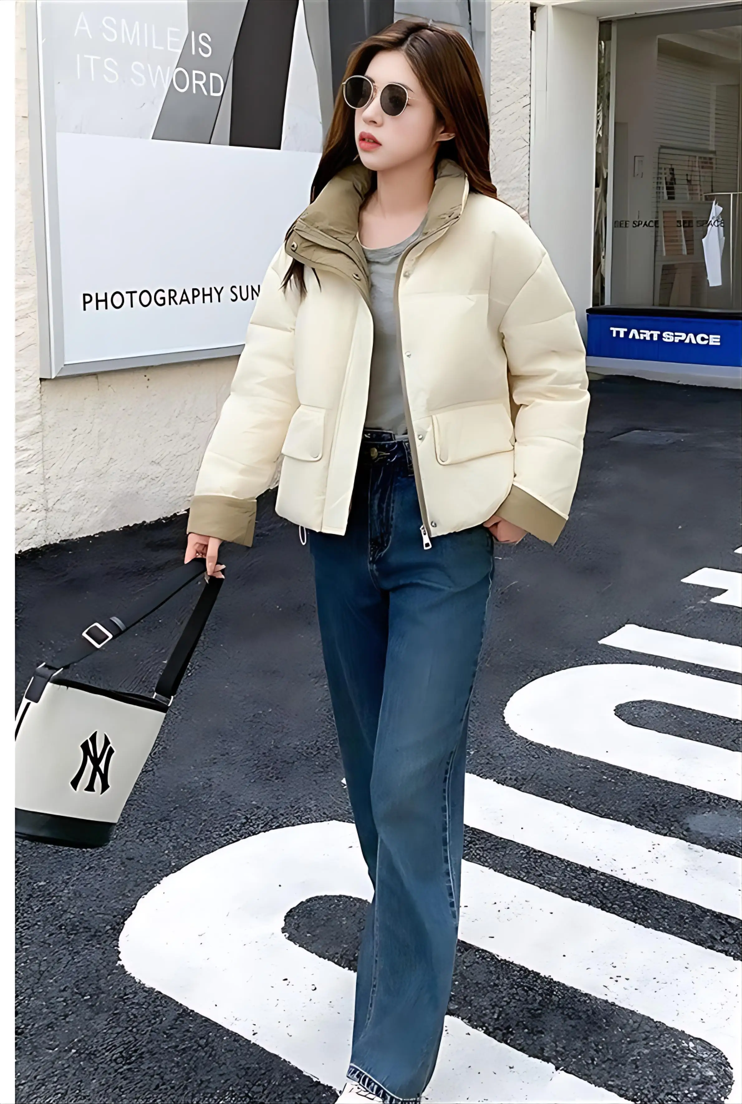 

Puffer Parkas Black Womens Unpatterned Undesigned Undecorated Unadorned Unembellished Unornamented Unenhanced Lace Fur Neutral