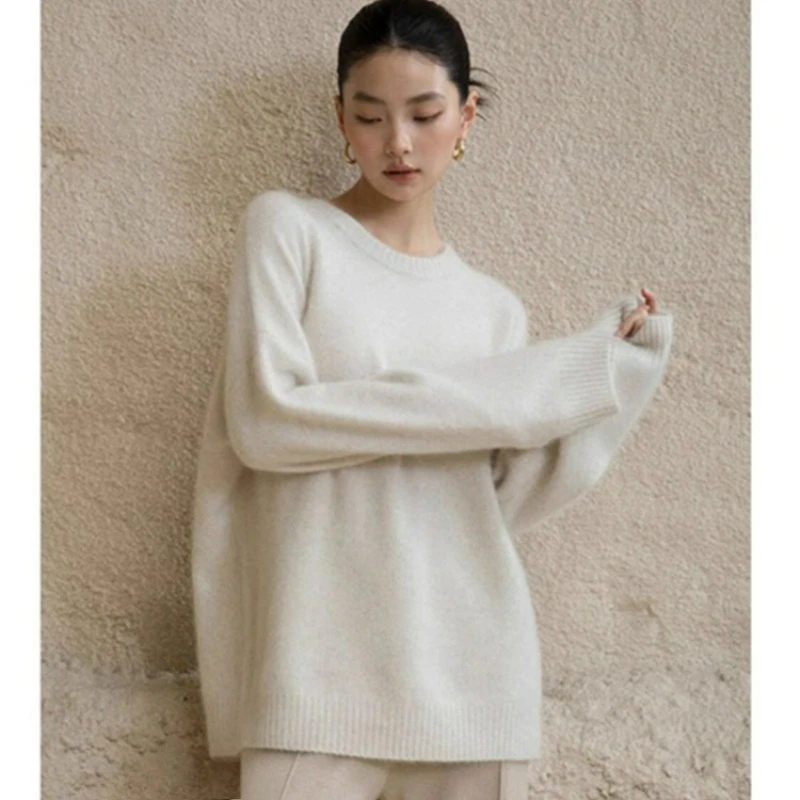 

New Fashionable Laid-back Style White Sweater for Women 2026 AutumnThickened Soft Glutinous Cashmere Knitted Sweater for Jacket