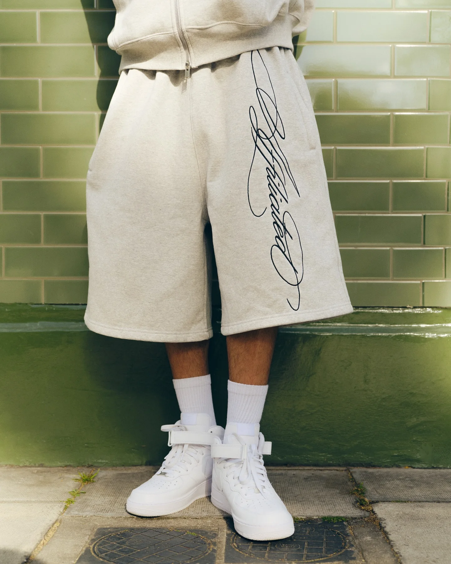 Рисунок 3 - Y2k Ретро шорты для бега с фирменной