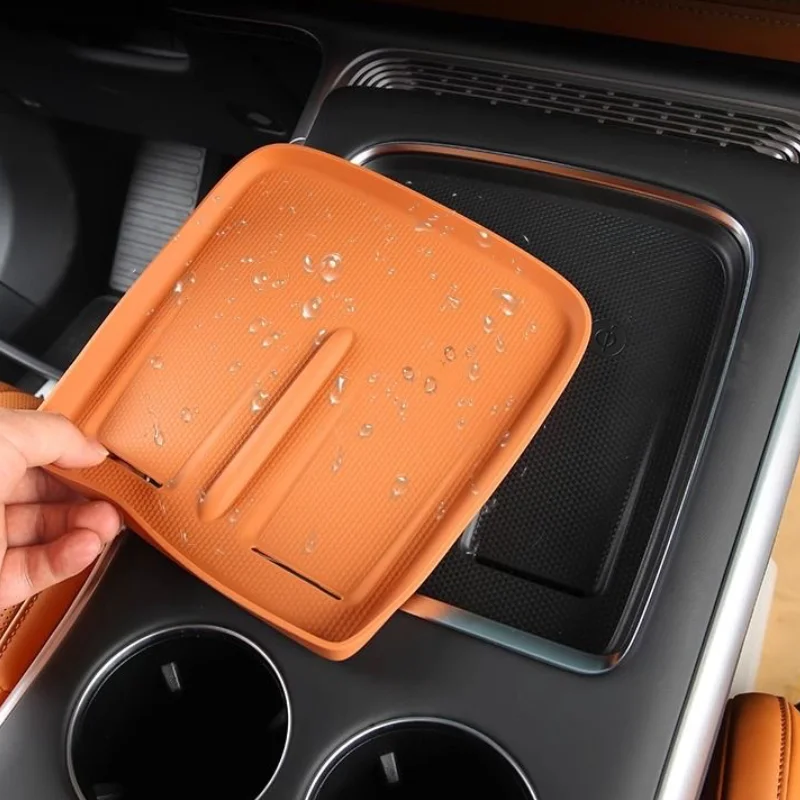 

For Xpeng G9 2024 Wireless Charging Panel Silicone Pad Dust-Proof Pulley Interior Artifact Decorative Accessories