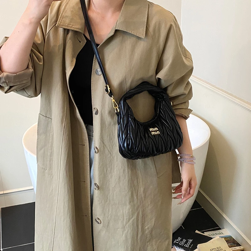 

Luxury Women Elegant Leather Fashion Tote Bag High End Designer Shoulder Handbag For Stylish City Daily Use