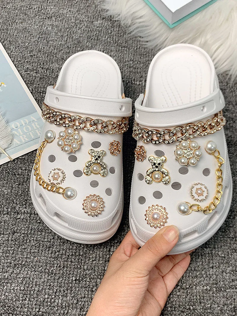 Croc Shoe Charms Golden Bear Detachable Rhinestone Chain Set Sandals Slipper Acessories Women Personalized Decoration Party Gift