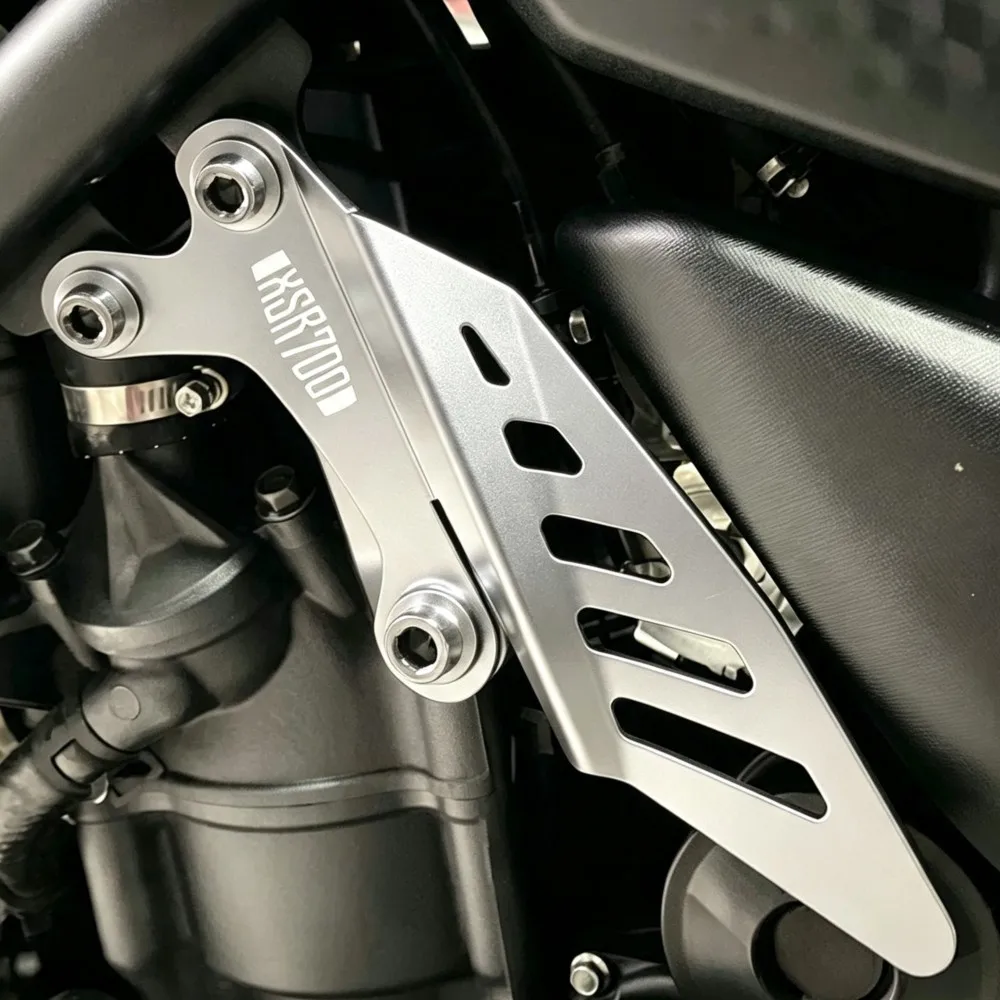 2026 For YAMAHA XSR700 XSR 700 2015 2016 2017 2018 2019 2020 2021 2022 2023 2024 2025 Accelerator Control Cover Protector Guard