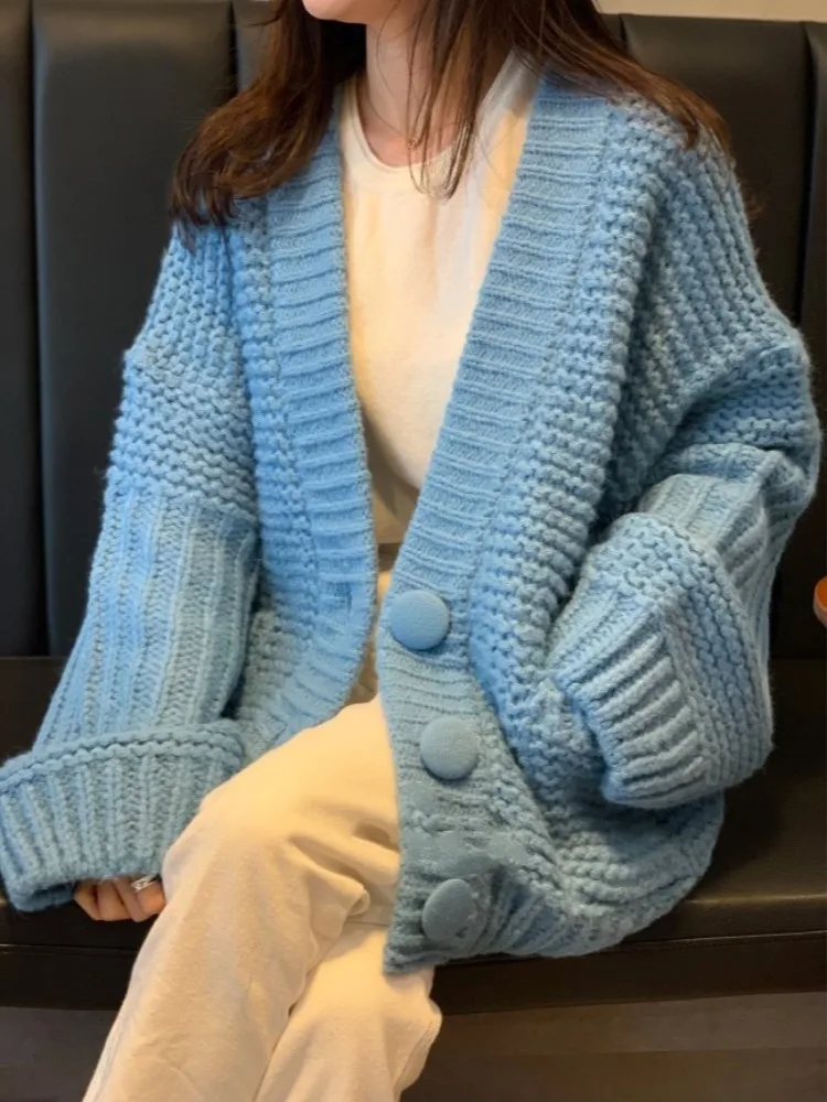 

Шикарный ранний осенний мягкий ветровой свободный универсальный длинный кардиган средней длины с большими пуговицами, вязаный свитер для женщин