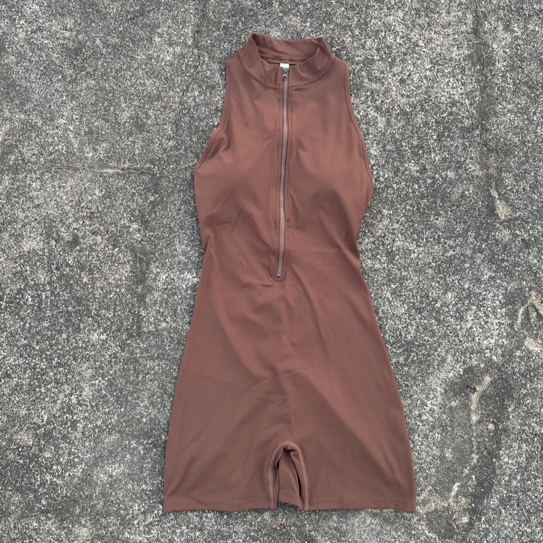 Einfarbiger Yoga-Overall mit Scrunch-Rücken und Taillenbund, Shorts-Set für Damen, Reißverschluss, Sportbekleidung, Fitness, einteiliger Sportanzug, Workout – Detail 5