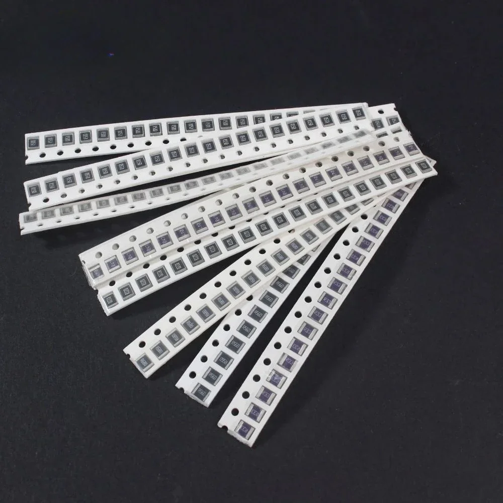 200 Stücke 0,1 R ~ 0,82 R Widerstand Kit SMD 1210 Widerstand Legierung Widerstand Sortiert Set 0R10 0R15 0R22 0R33 0R47 0R50 0R62 0R75 0R82 1R00