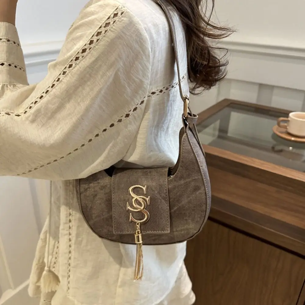 Mode Koreanischen Stil Buchstaben Unterarm Tasche PU Leder Handtasche Schulter Tasche Reine Farbe Große Kapazität Crescent Tasche Mädchen