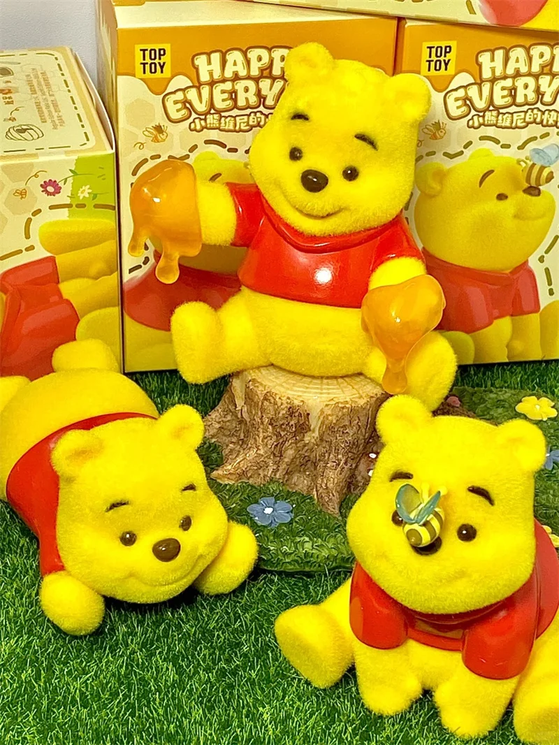 Genuino Disponibile Scatola Cieca Winnie The Pooh Misteriosa Figura a sorpresa Winnie The Pooh'S Happy Everyday Series Floccaggio Bambole Giocattolo