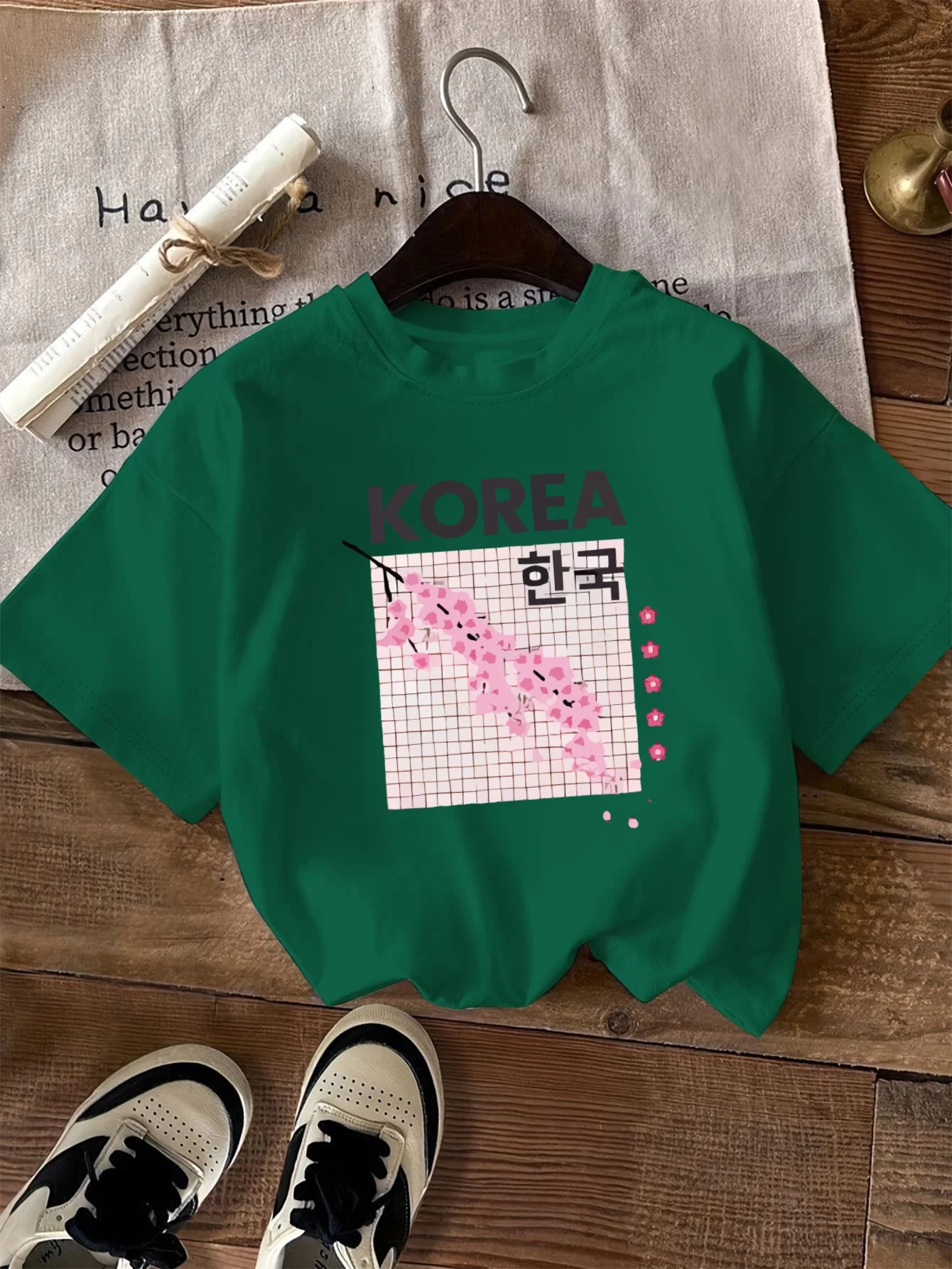 Summer Women's Casual Short Sleeve Crew Neck T-Shirt Korean Inspired Graphic Print with KOREA Text Pink Hearts Comfort Tee