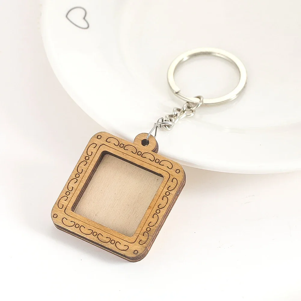 Wooden Carved Flowers Square Photo Frame Key Chain Put Photos and Stickers DIY Pendant Custom Gifts